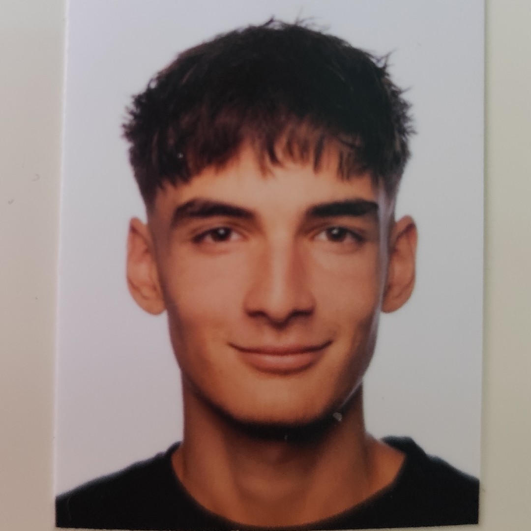 ROGER ENRIQUE BARRIOS SANCHEZ