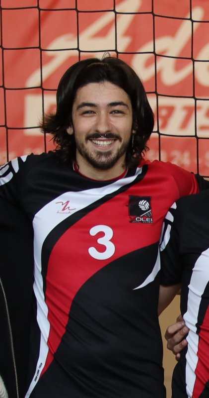 ADRIÀ TOMÀS MENASALVAS