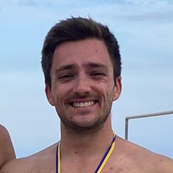 ADRIÀ IZQUIERDO BESTUE