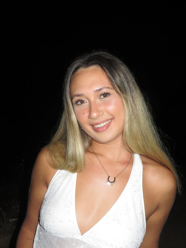 MIREIA MARTI CASTAÑO