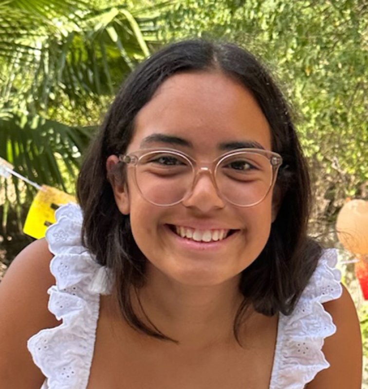 LAURA NAVARRETE IDROGO