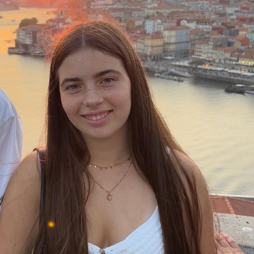 CLARA ANGLADA SANCHEZ