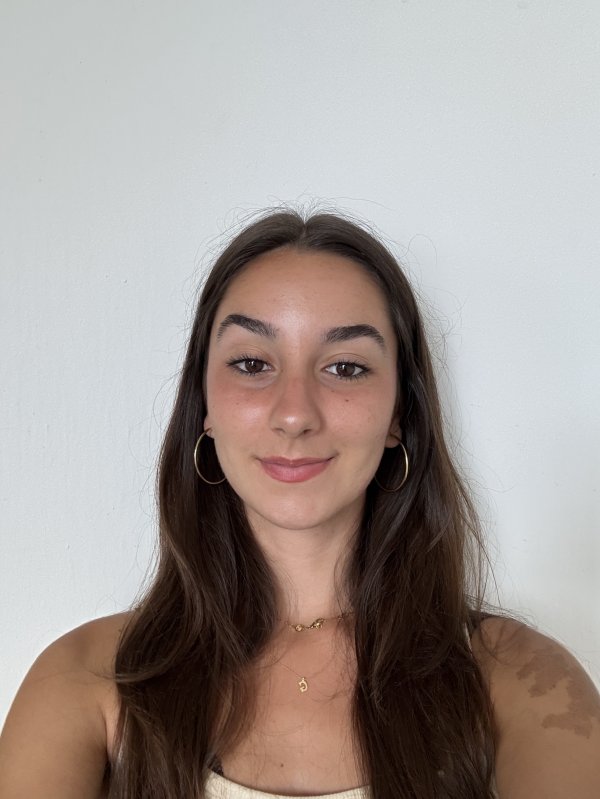 GINA CALOMARDO SANGUESA