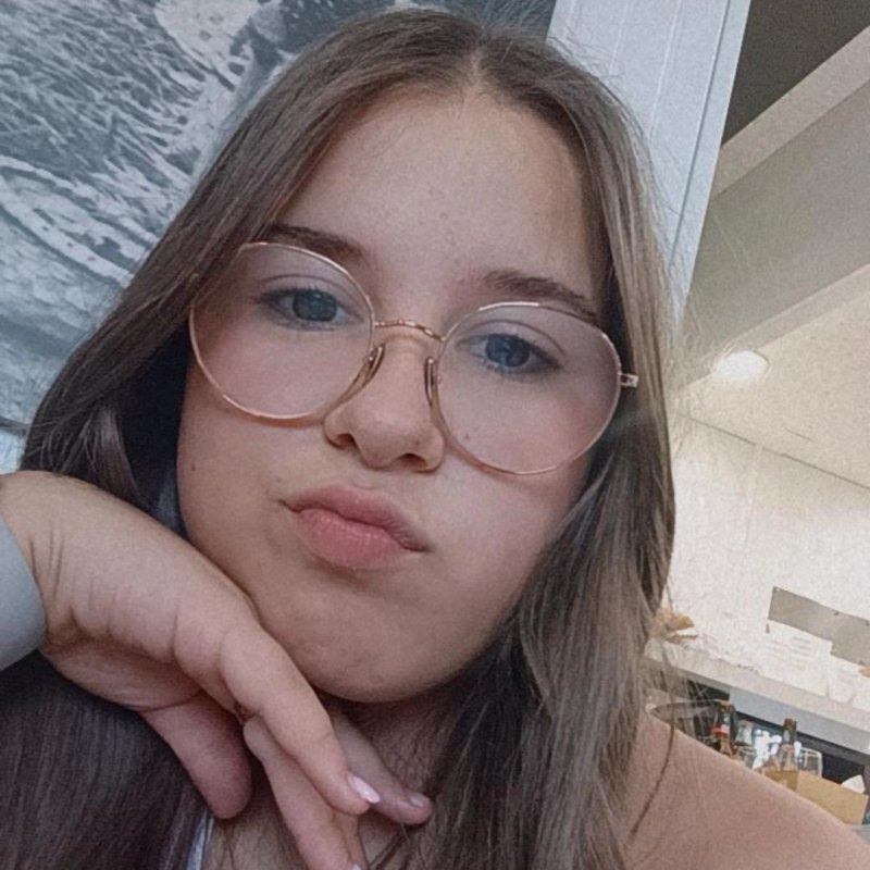 IRIS GONZALEZ RAPOSEIRAS