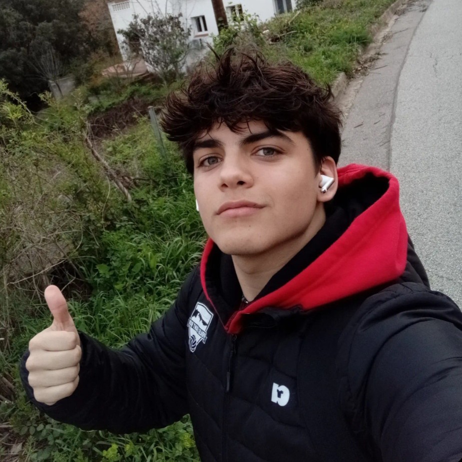 IAN FESCINA HERNANDEZ