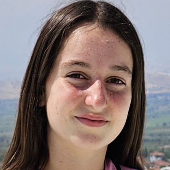 GINA FERRER SALINER