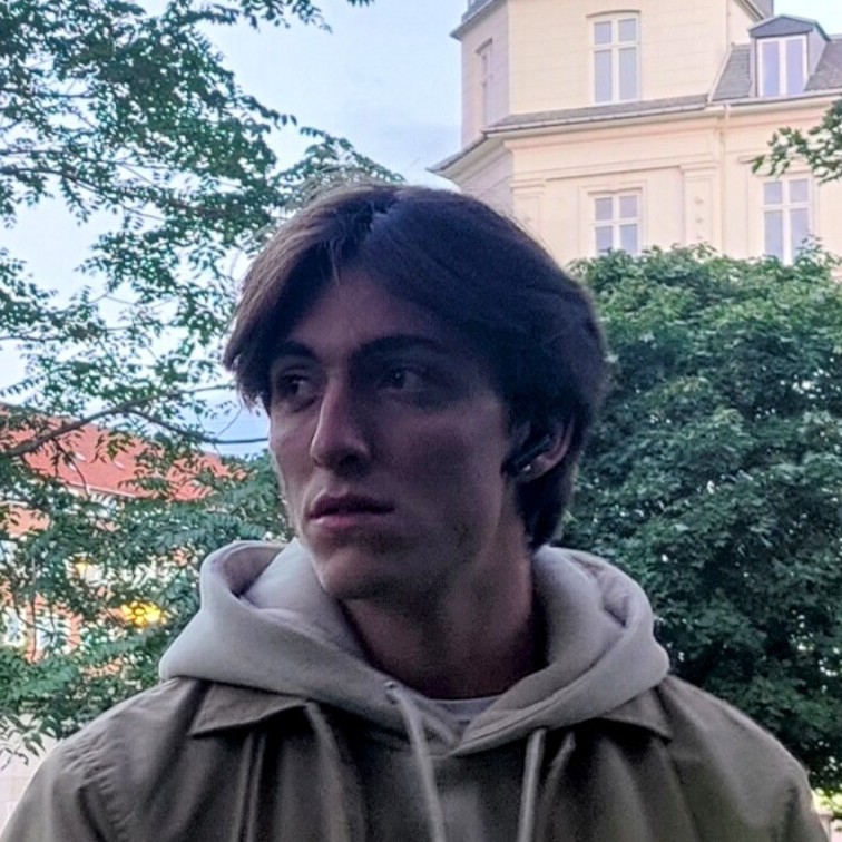 ÈRIK CALVO LLEDO