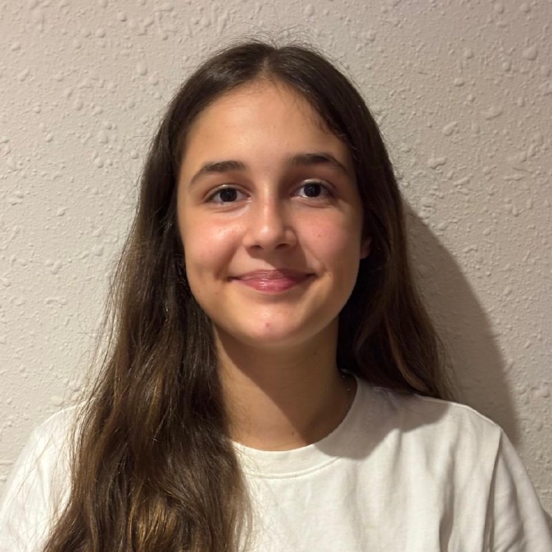 JULIA LOPEZ CRESPO