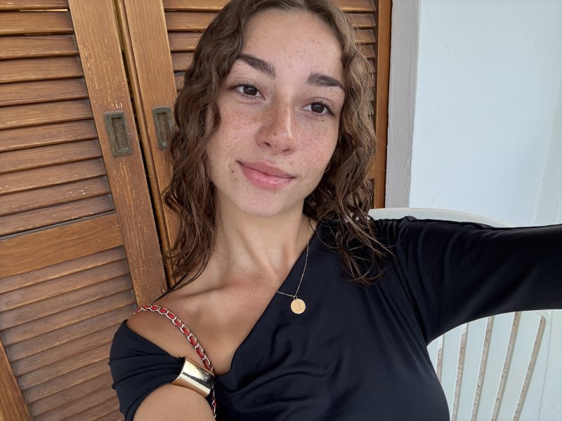 LAURA AMORES GARCIA