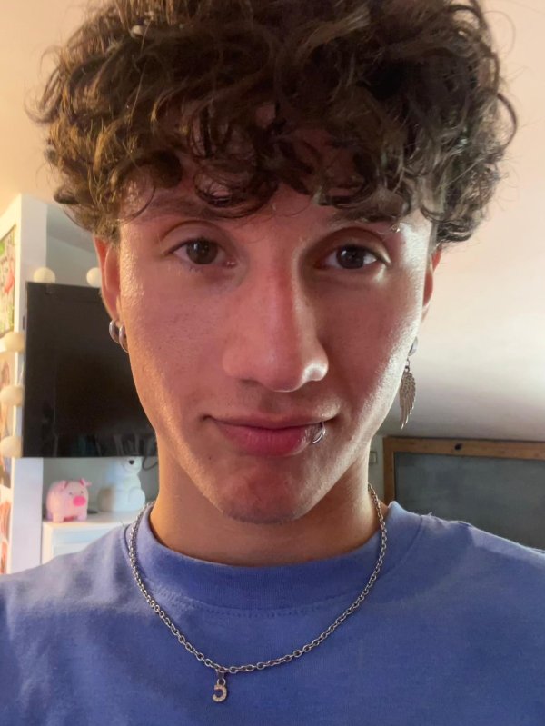 EDUARD SANTANA OYUELA