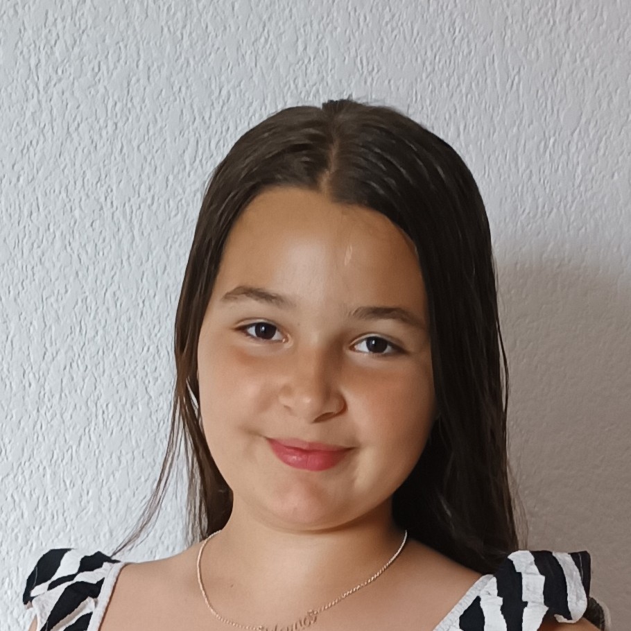 MARIA HUGUET GONZALEZ