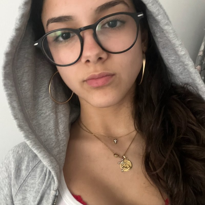 ALEXIA CABEZAS VILLEN