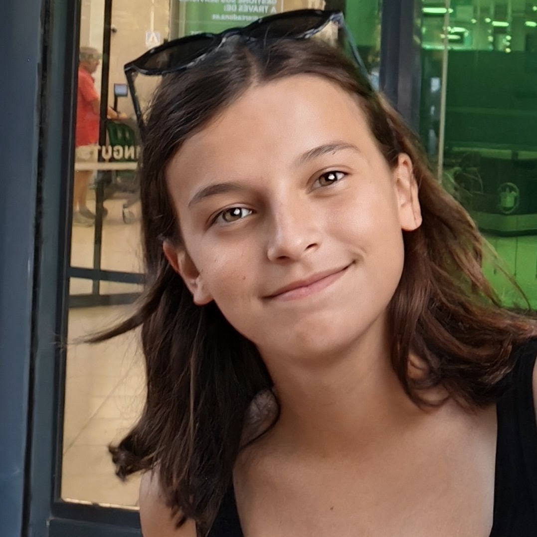 JULIA LABELLA GOMEZ