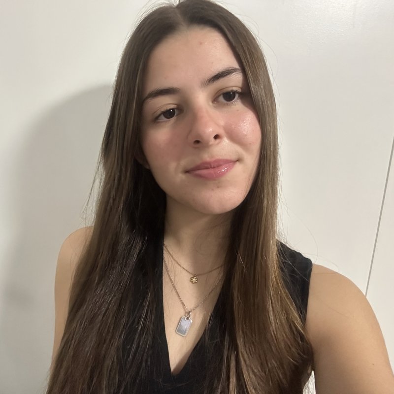 JULIA CARMONA LARA