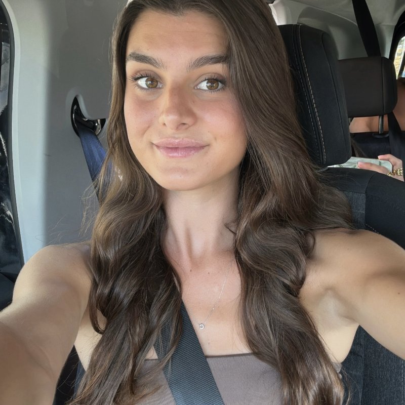 CLARA MIGUEL BESTARD
