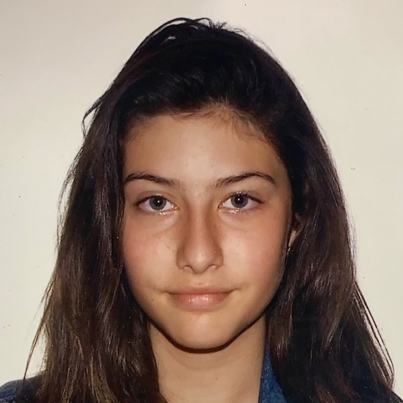 LOLA PITA CANOSA