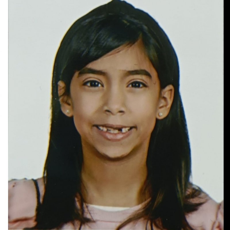 MIA URDANETA PEREIRA