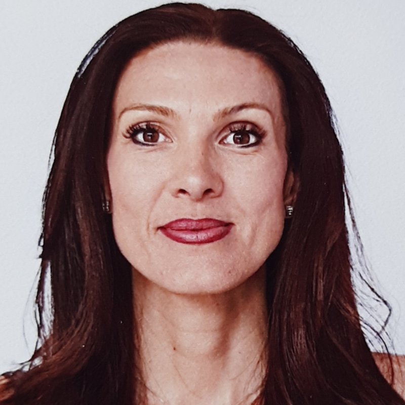 IRINA  SARIEVA MOLLOVA 