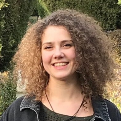 YASIA DOLISNEA