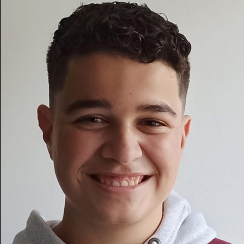 XOEL SAAVEDRA CARNERO