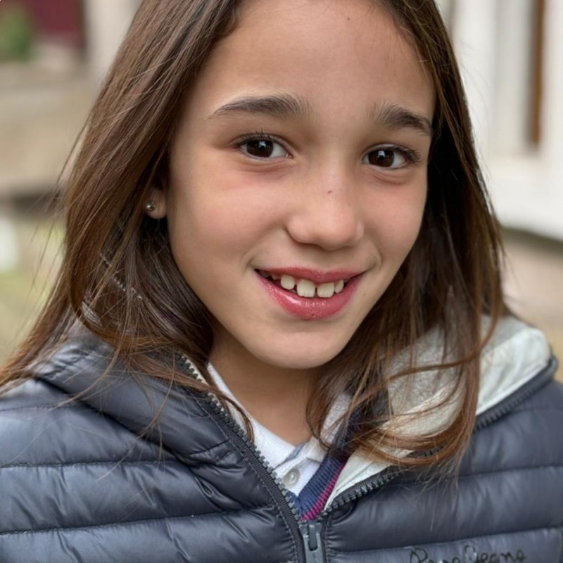 CARLOTA  QUINTELA BARRIOS 