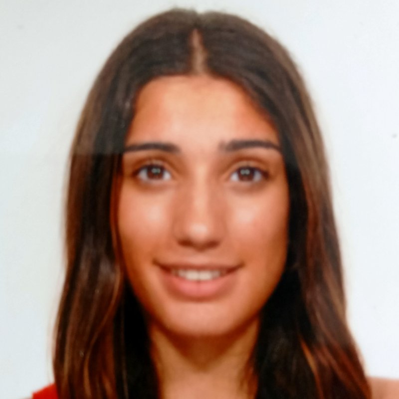 AINHOA CRESTELO  FERNANDEZ